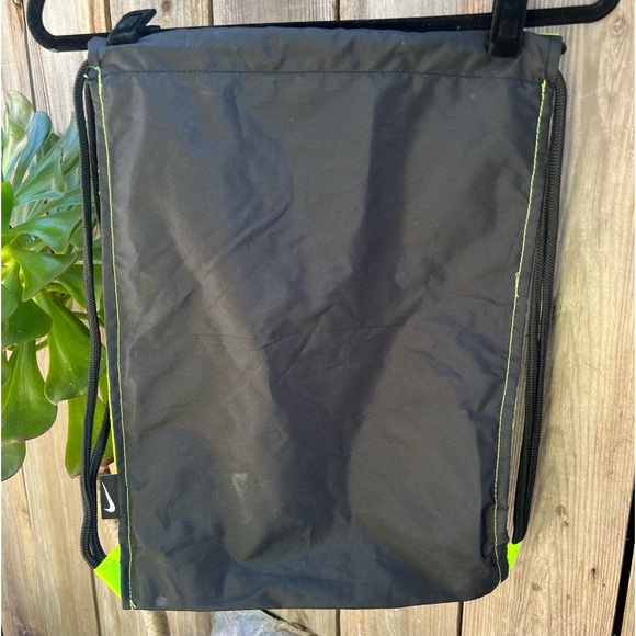 NWOT Nike Sports Sac - Picture 3 of 4